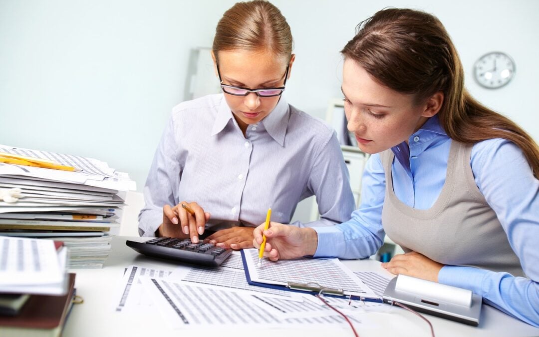 ¿Los accionistas de empresas de mujeres deben ser personas naturales para acceder a beneficios en contratación pública? ANCP – CCE Concepto No. C-076 de 2025