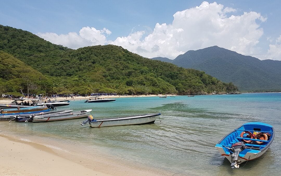 ¿Cuándo los servicios móviles en San Andrés están excluidos de IVA? – Concepto DIAN No. 14211 de 2025